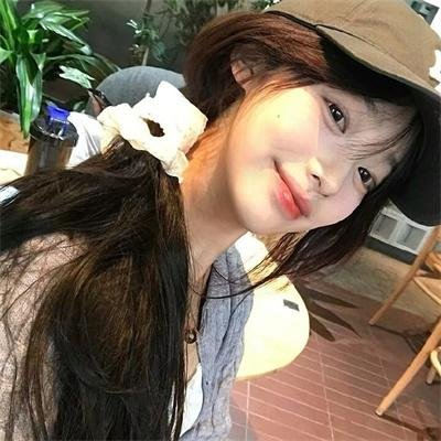 我就摆个摊，女神怎么追着跑