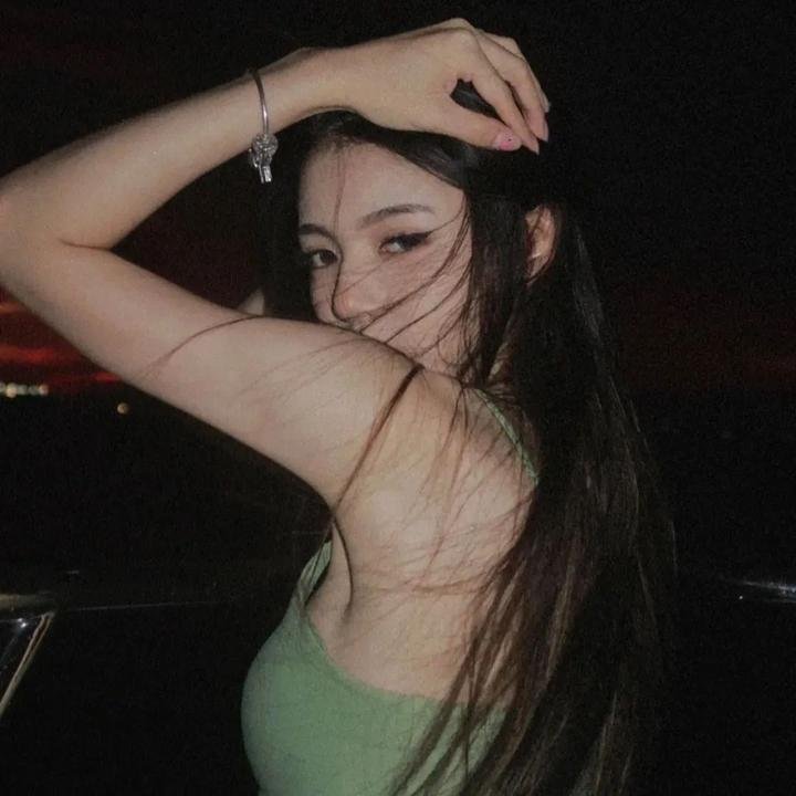 美人为陷诱他出局